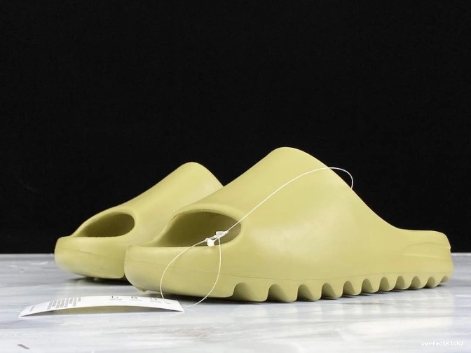 FX0494 Adidas Slides Yeezy 'Resin' 0726